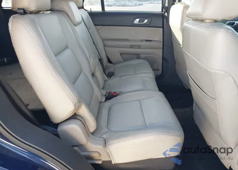 2011 Ford Explorer z USA, uszkodzony, nr VIN 1FMHK7B82BGA49117